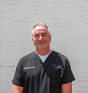 Dr Sean Henrie